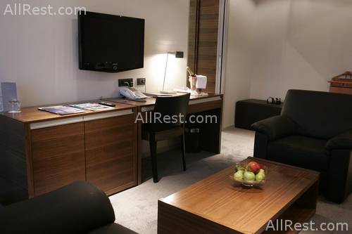 Atrium Hotel 18